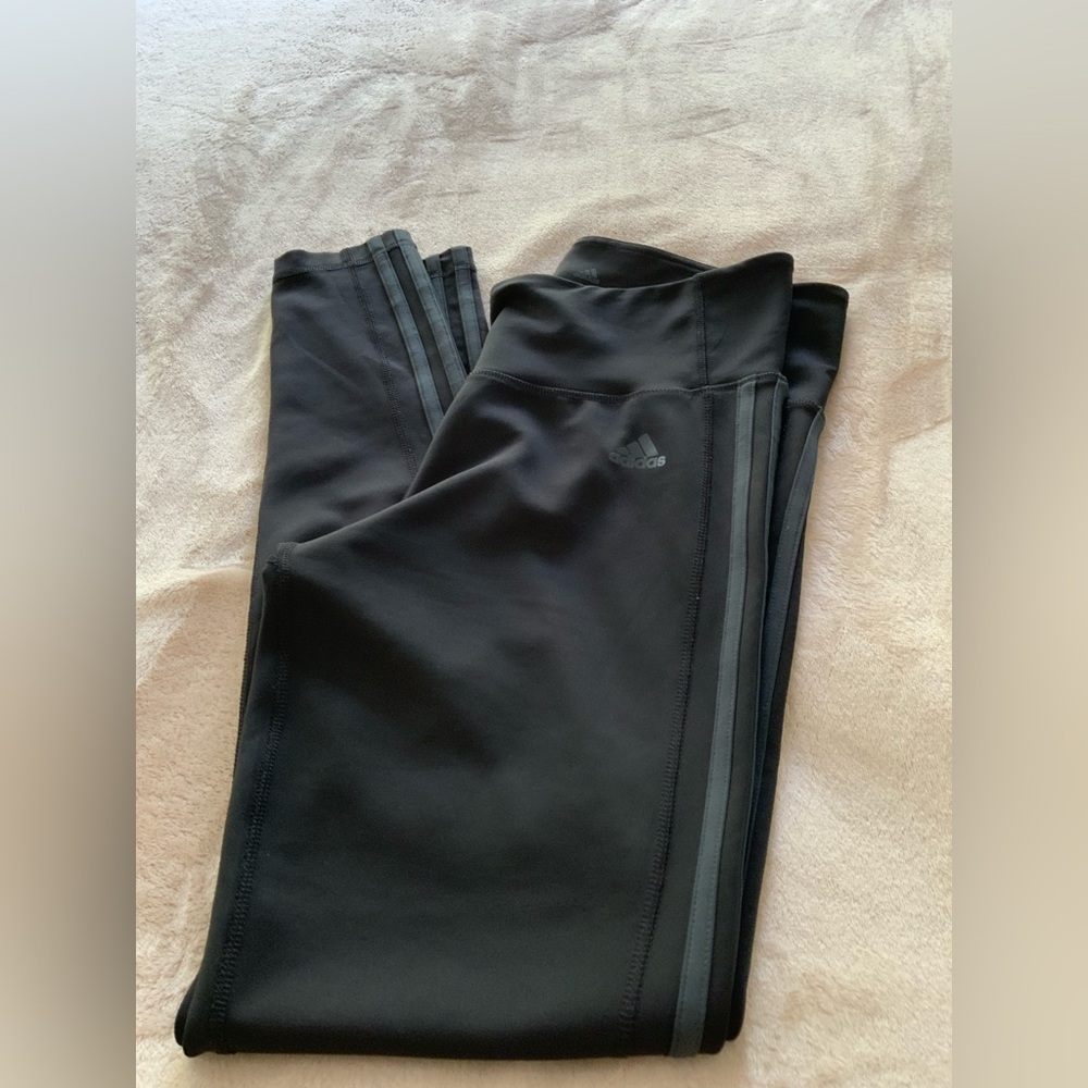 Adidas Black Performance Leggings with Side Stripes. LARGE